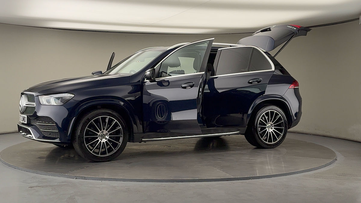 More views of Mercedes-Benz GLE