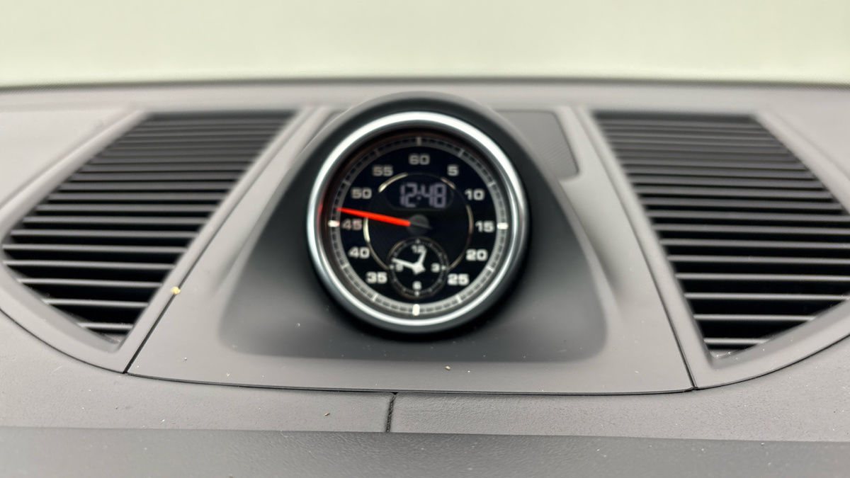 Porsche Macan Image 25