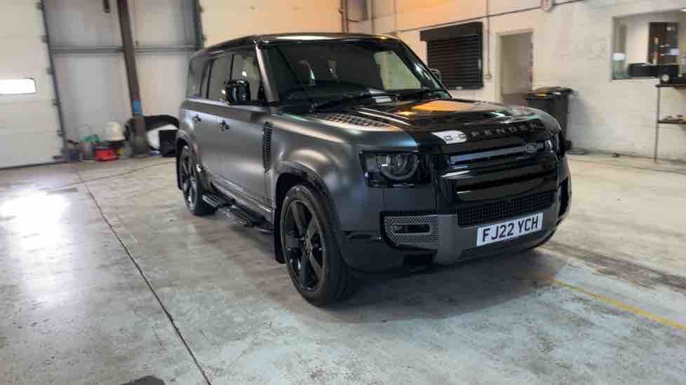 More views of Land Rover Defender 110