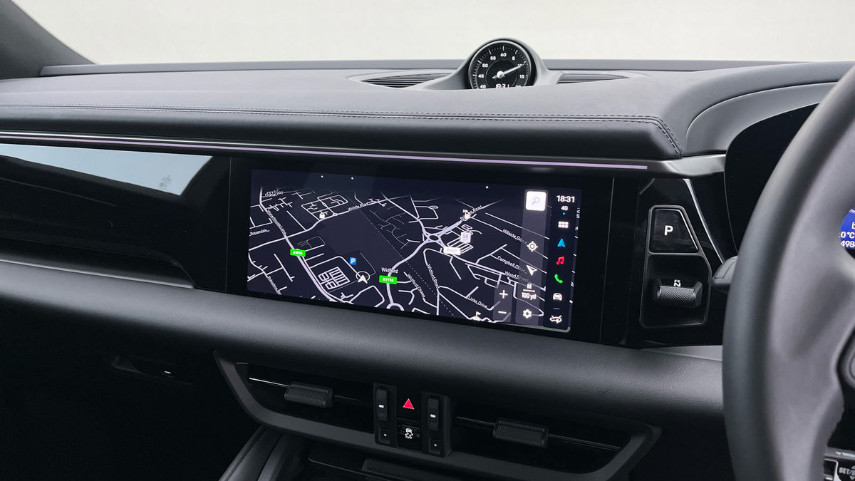 Porsche Macan Image 17