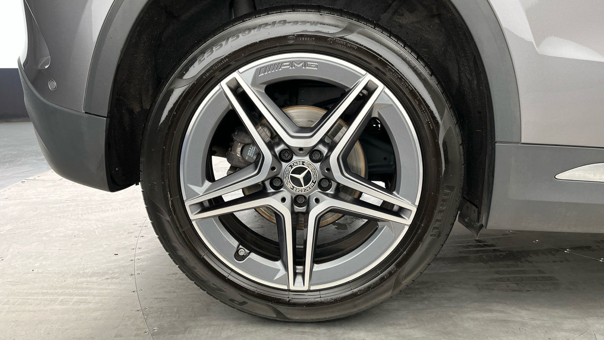 Mercedes-Benz GLA Image 10