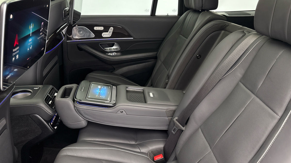 Mercedes-Benz GLS Image 9