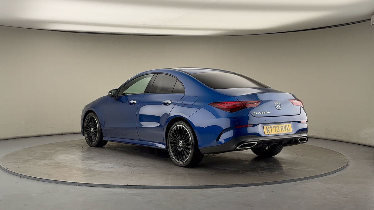 Mercedes-Benz CLA Image 2