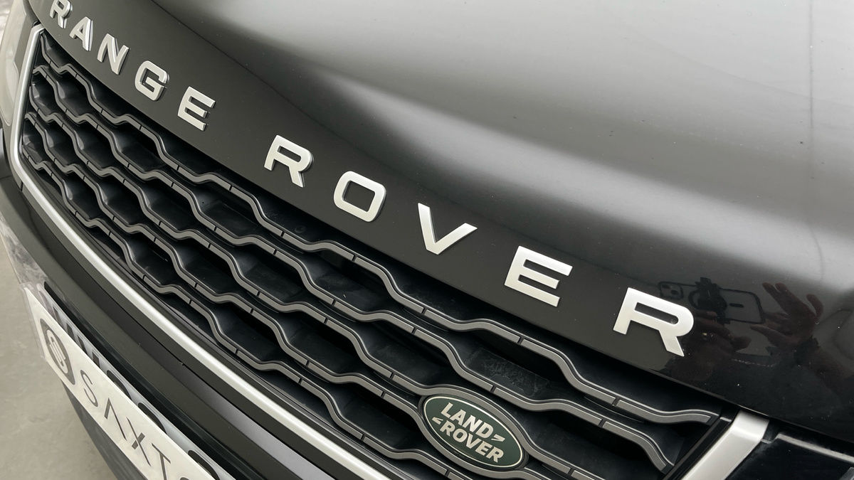 Land Rover Range Rover Sport Image 24