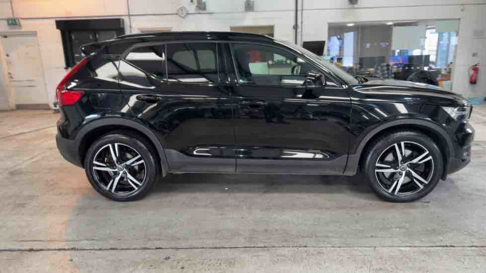More views of Volvo XC40