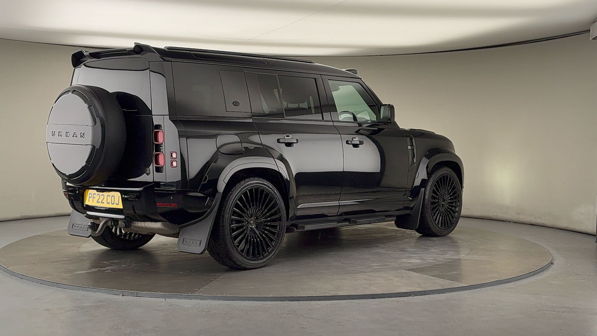 Land Rover Defender 110 Urban Image 21
