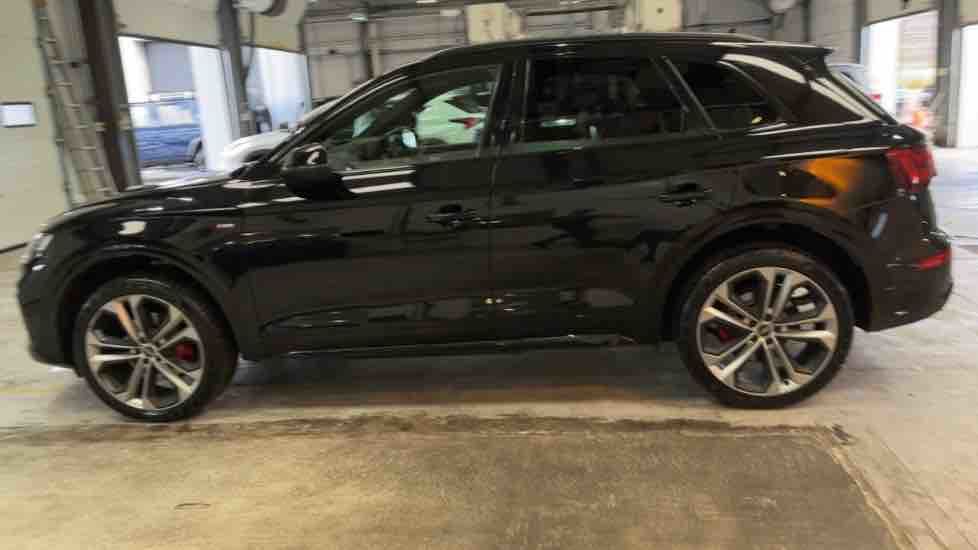 More views of Audi Q5
