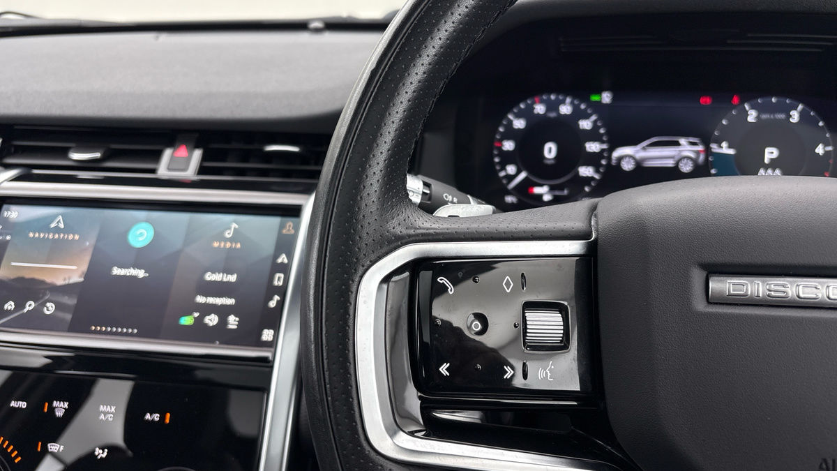 Land Rover Discovery Sport Image 13