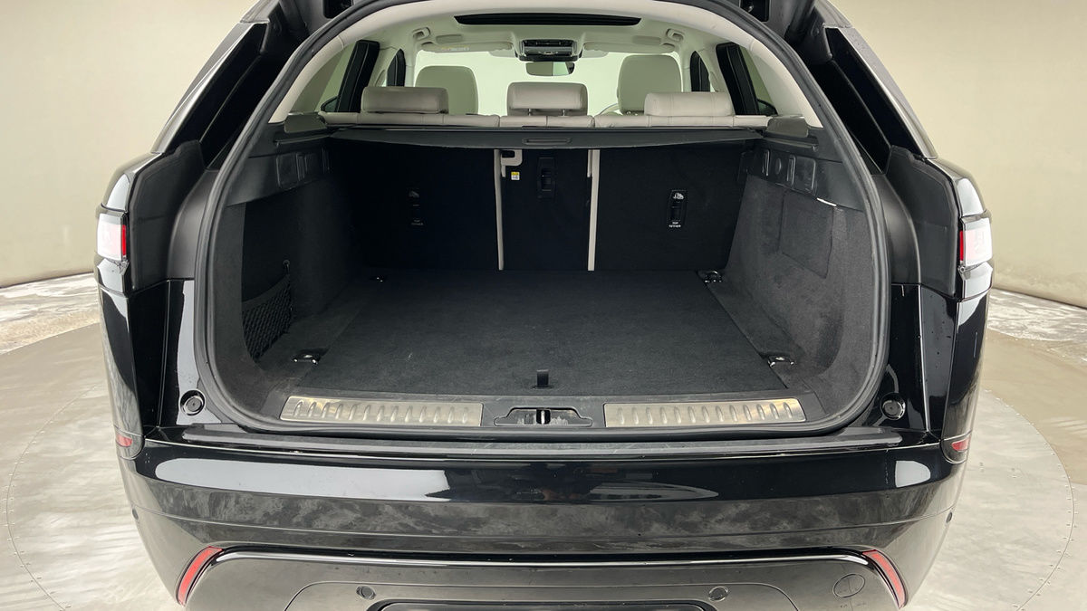 Land Rover Range Rover Velar Image 11