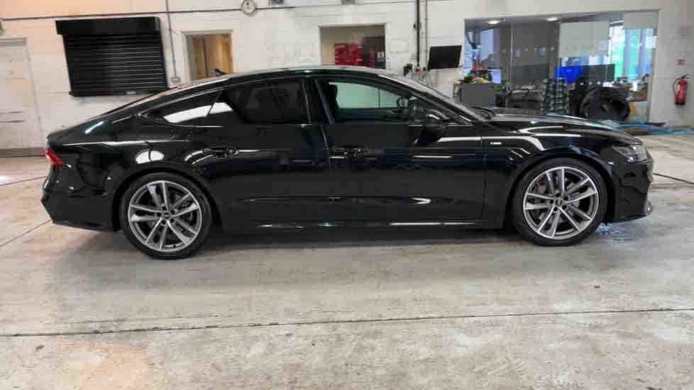 More views of Audi A7