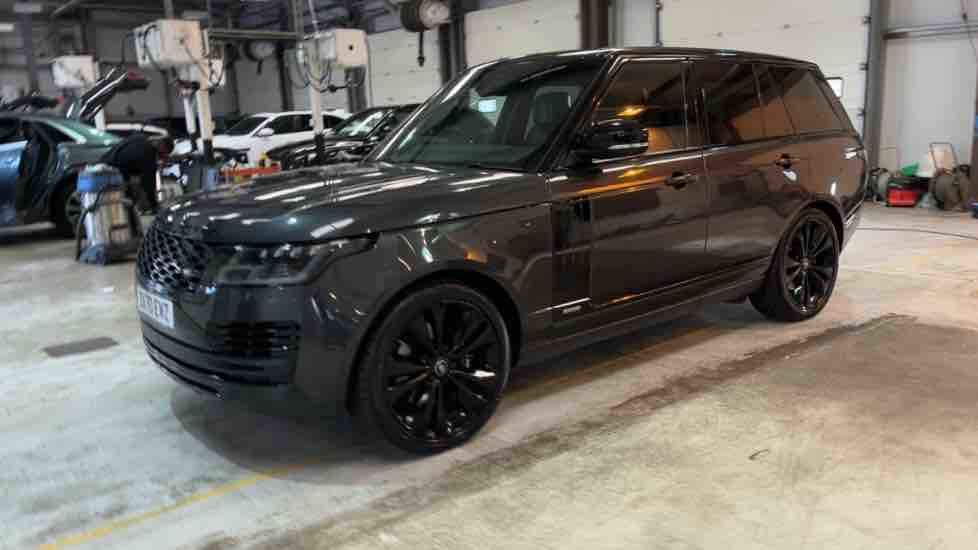 More views of Land Rover Range Rover