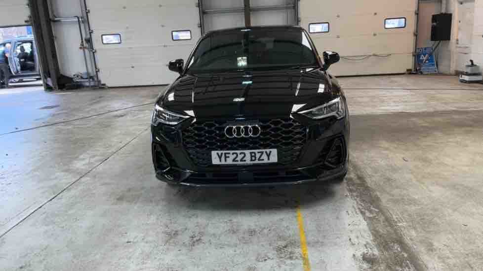 More views of Audi Q3