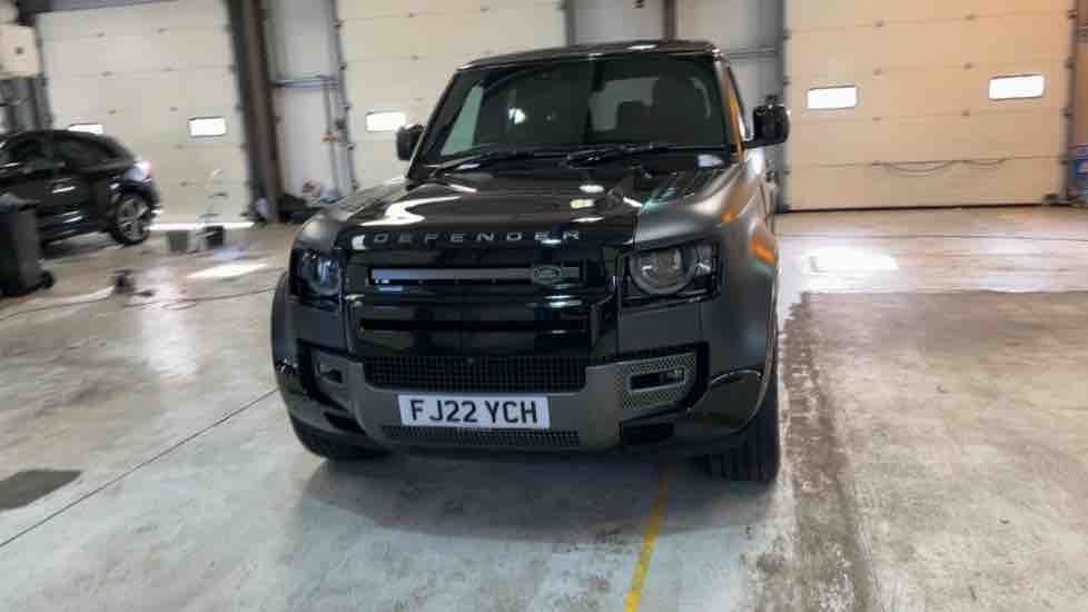 More views of Land Rover Defender 110