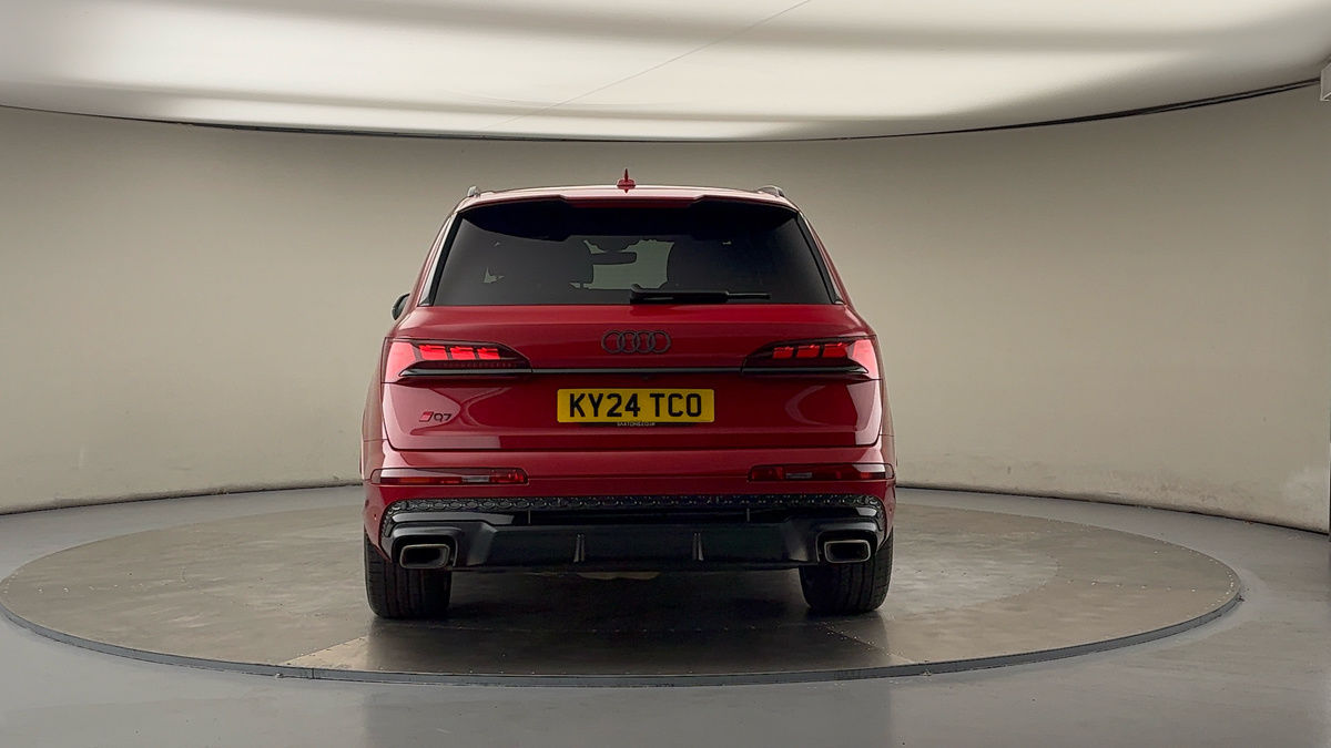 More views of Audi Q7