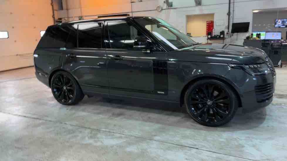 More views of Land Rover Range Rover