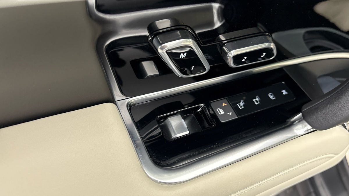 Land Rover Range Rover Image 27