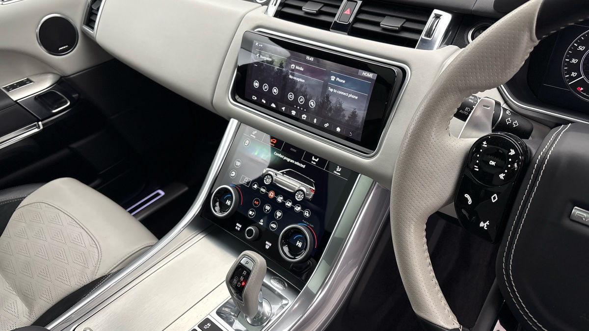Land Rover Range Rover Sport Image 18