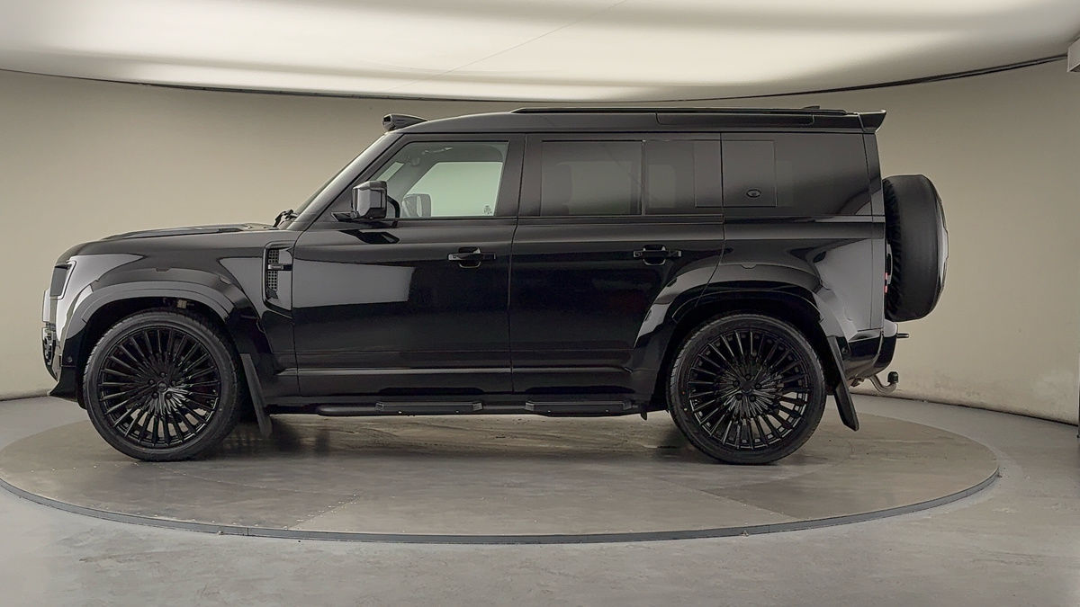 Land Rover Defender 110 Urban Image 15