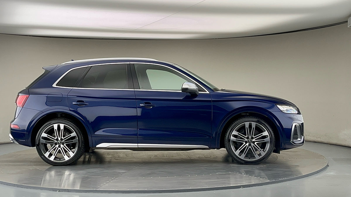 More views of Audi SQ5