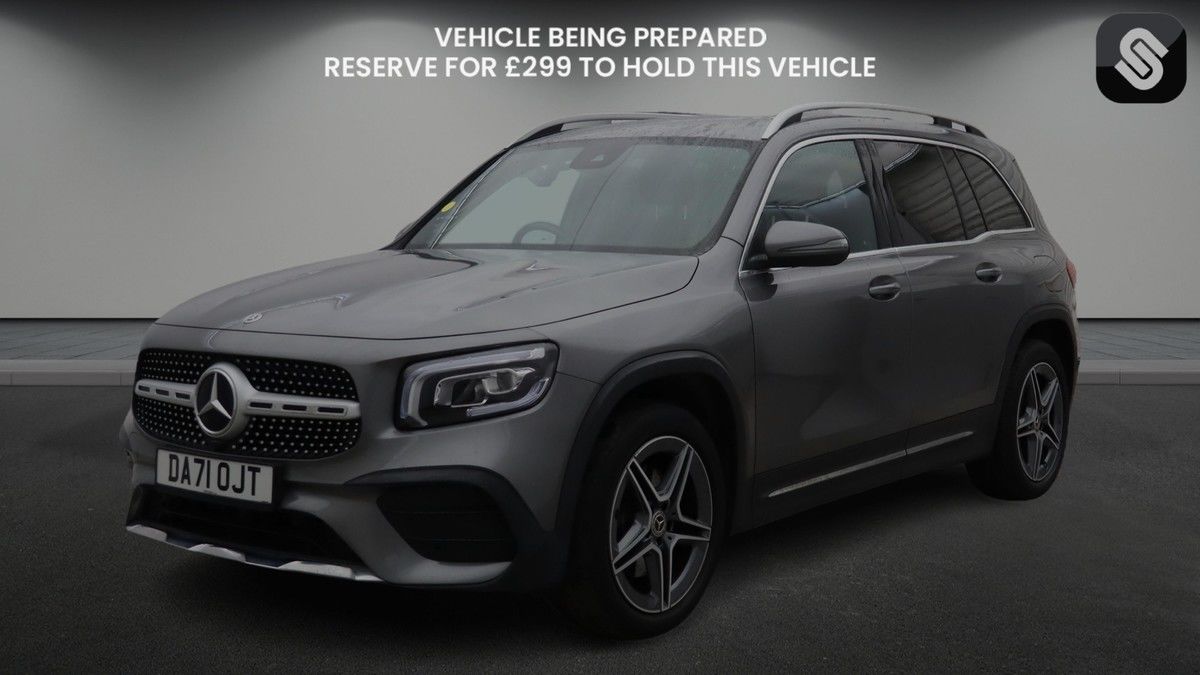 Mercedes-Benz GLB Image 2