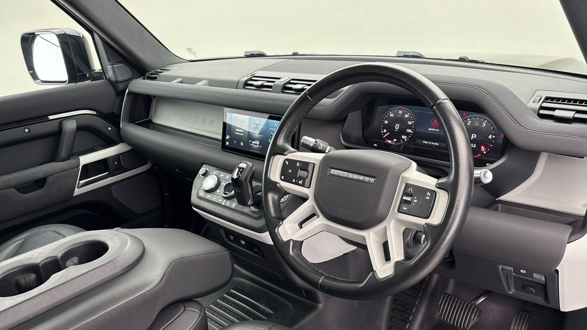 Land Rover Defender 90 Urban Image 5