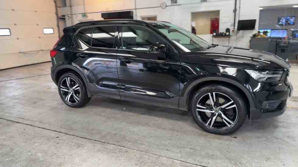 More views of Volvo XC40