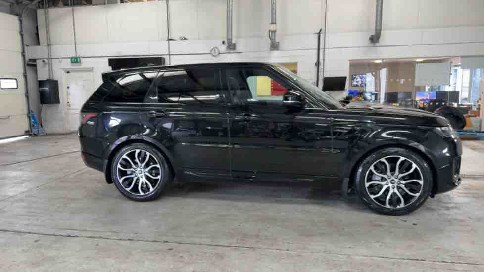 More views of Land Rover Range Rover Sport