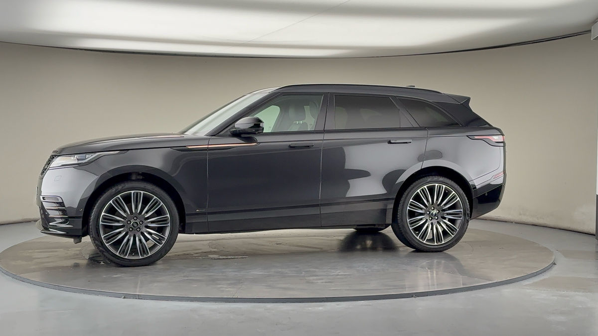 More views of Land Rover Range Rover Velar