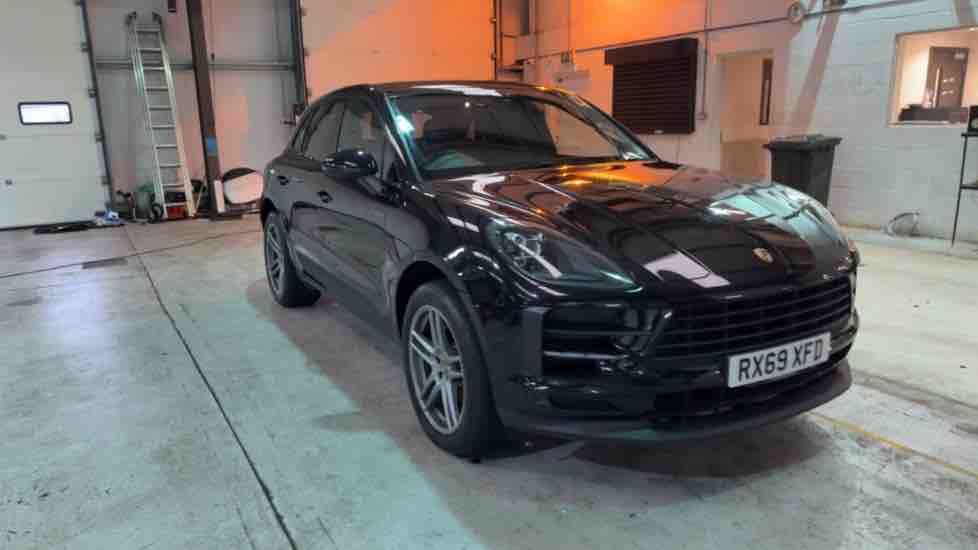 More views of Porsche Macan