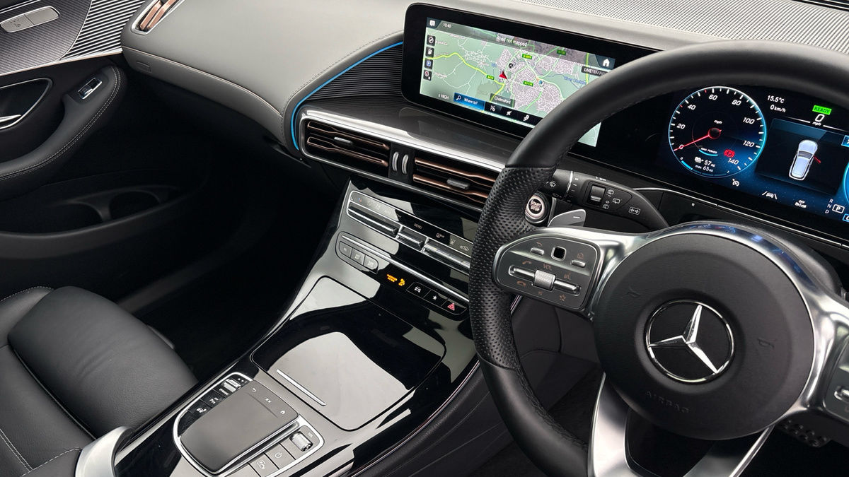 Mercedes-Benz EQC Image 18