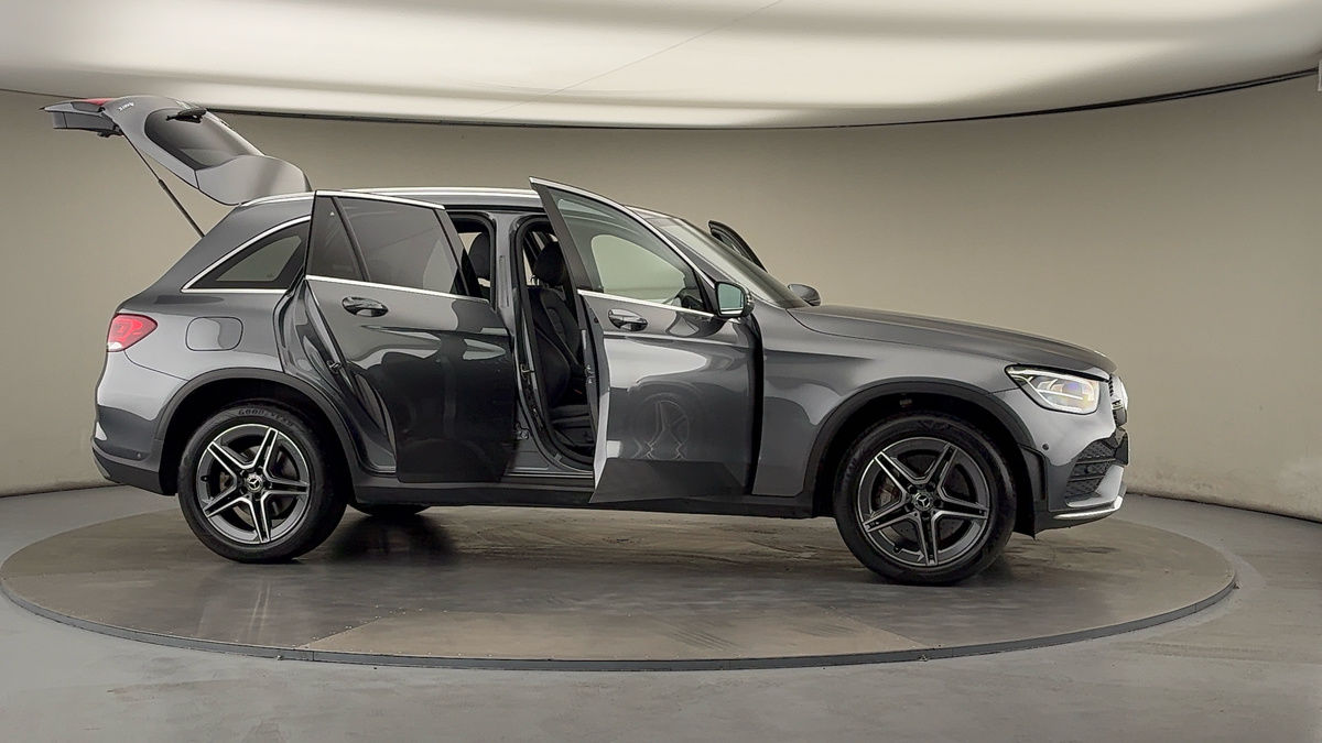 More views of Mercedes-Benz GLC