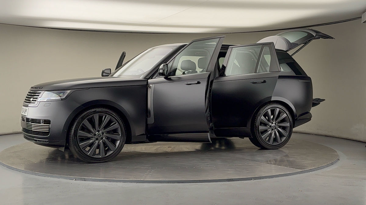 More views of Land Rover Range Rover