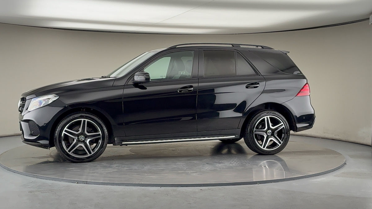 More views of Mercedes-Benz GLE