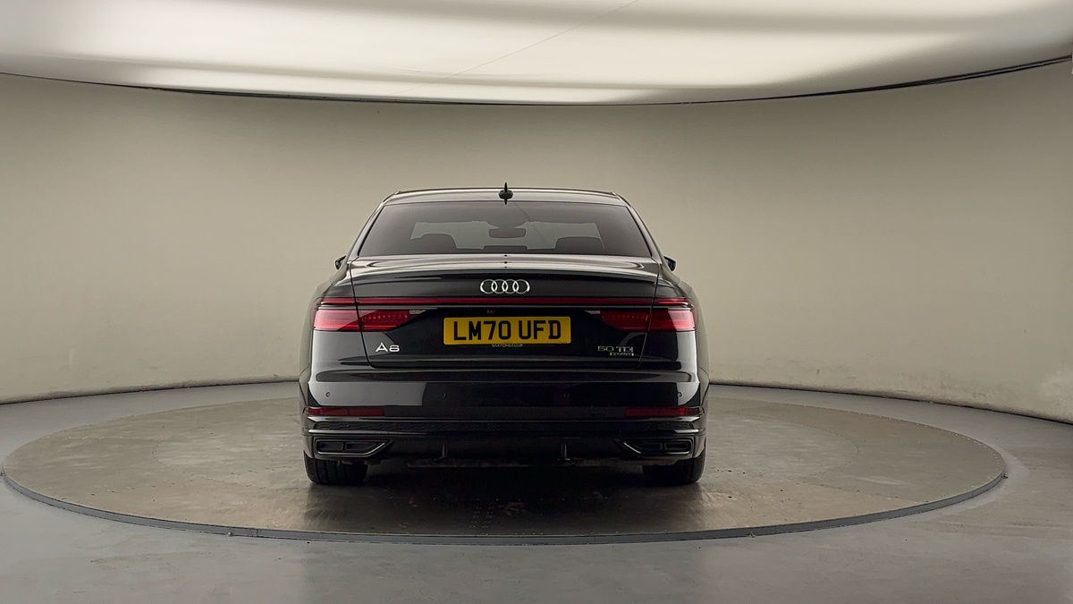 Audi A8 Image 7