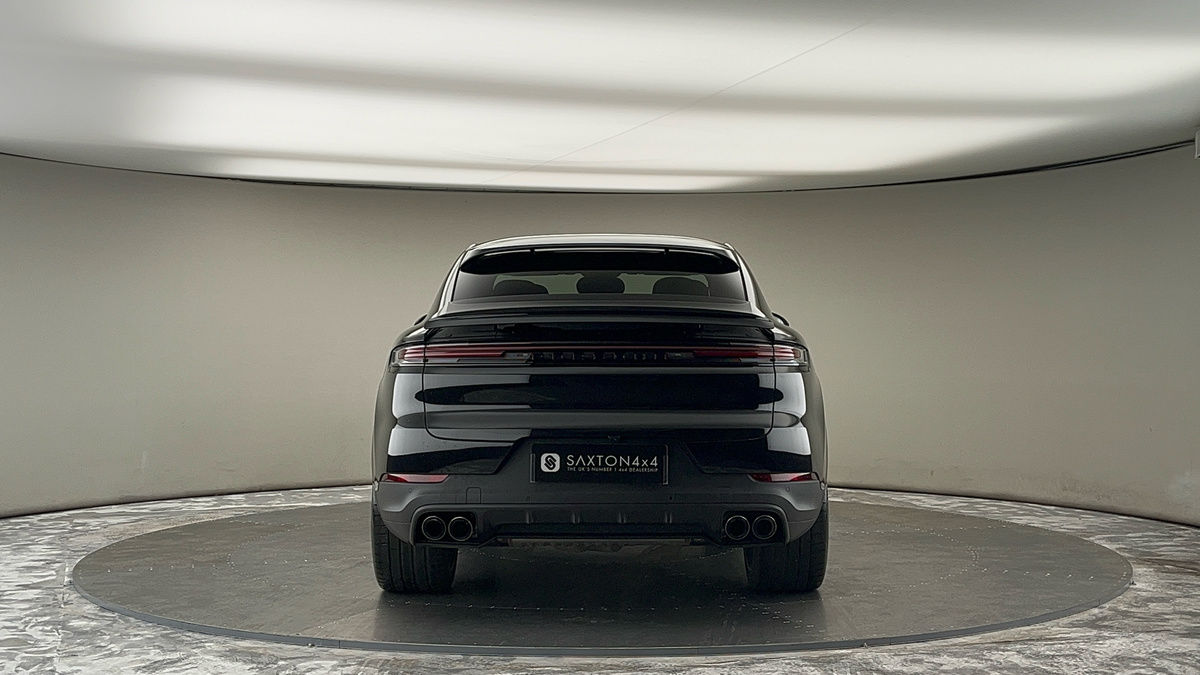 Porsche Cayenne Image 3