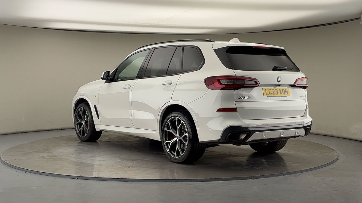 BMW X5 Image 2