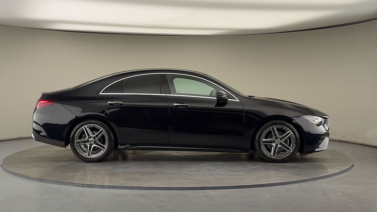 Mercedes-Benz CLA Image 16
