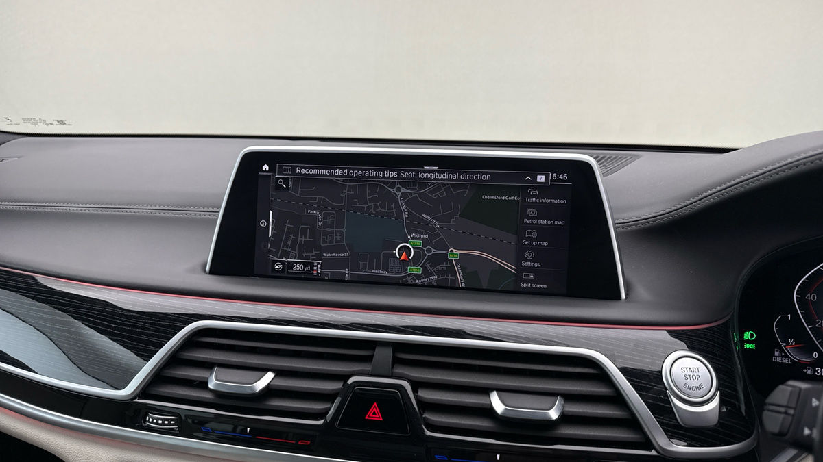BMW 7 Series Image 18