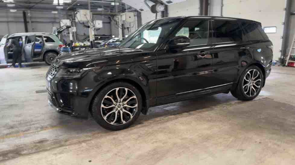 More views of Land Rover Range Rover Sport