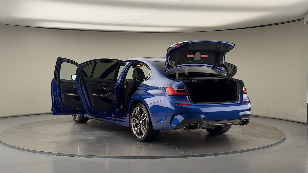 BMW 3 Series Image 23