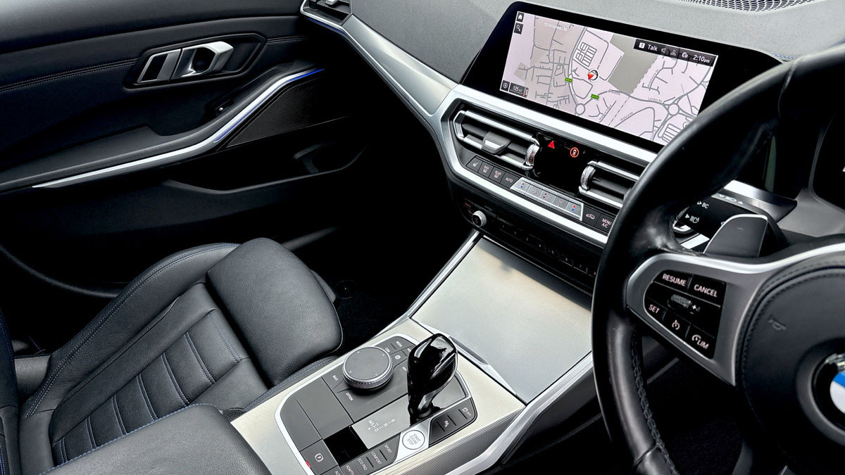 BMW 3 Series Image 18