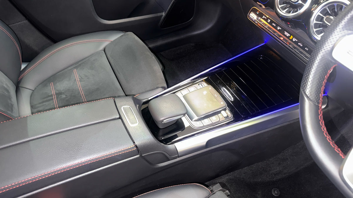 Mercedes-Benz EQB Image 18