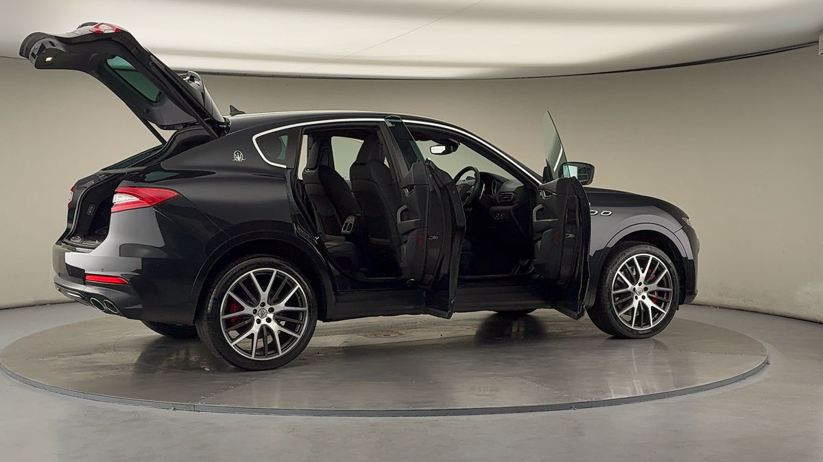 More views of Maserati Levante