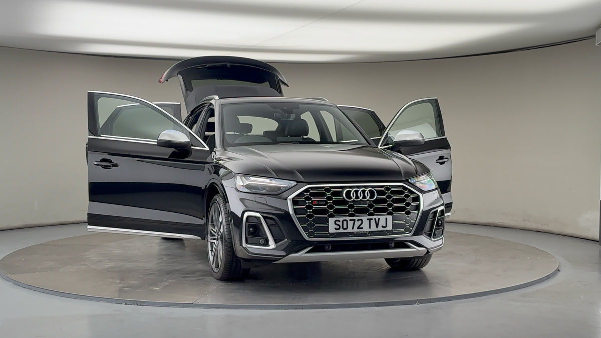 More views of Audi SQ5