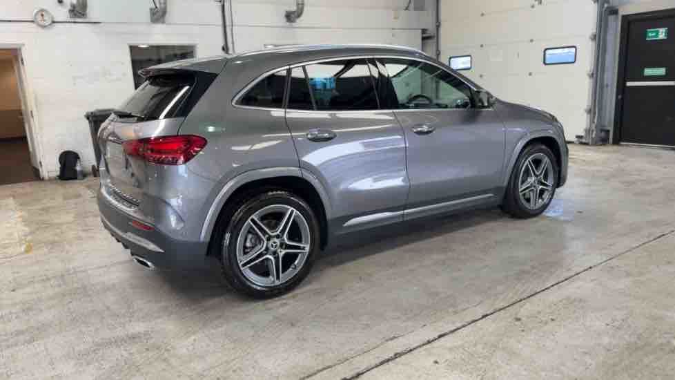 More views of Mercedes-Benz GLA