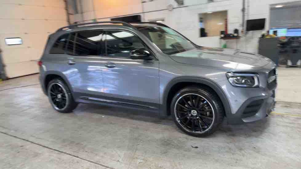 More views of Mercedes-Benz GLB