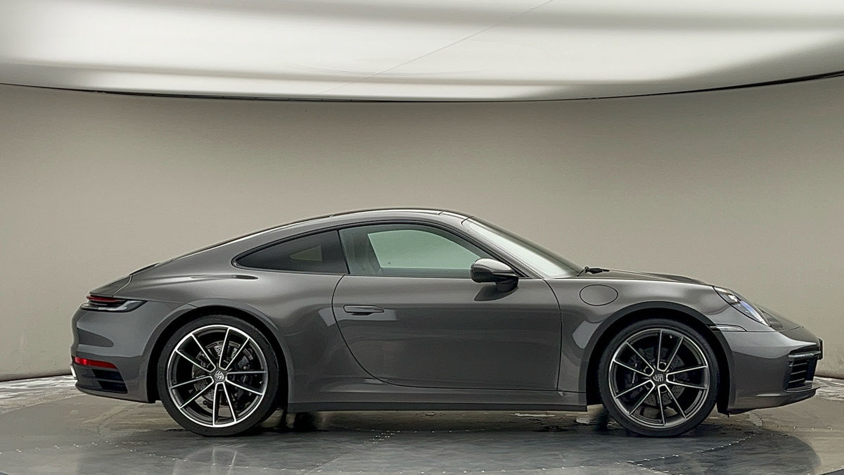 More views of Porsche 911