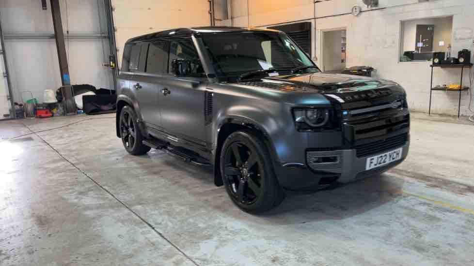 More views of Land Rover Defender 110