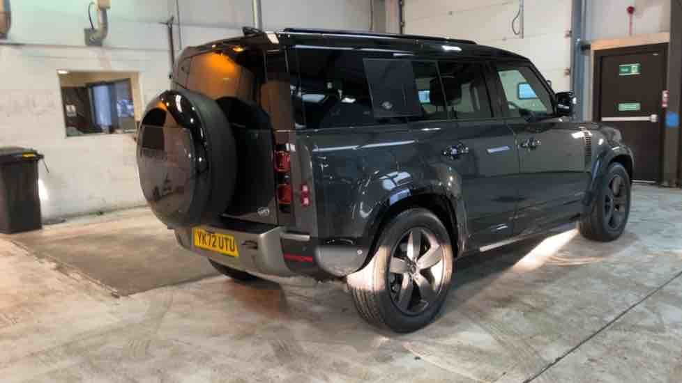More views of Land Rover Defender 110