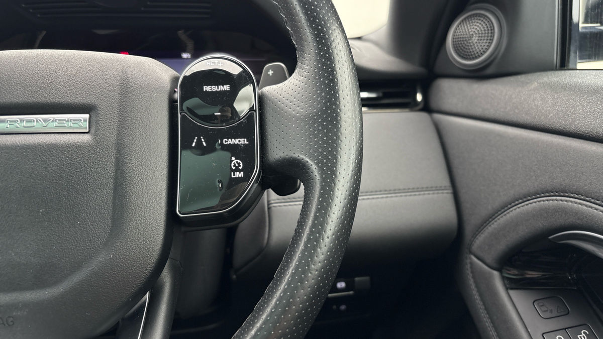 Land Rover Range Rover Evoque Image 14